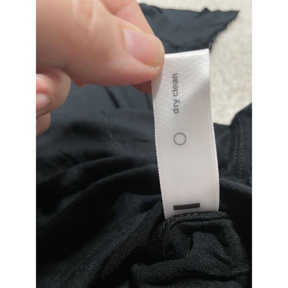 NWT Women's size Small Three Dots Black T-shirt Gisele easy V MSRP $83 - Picture 9 of 9